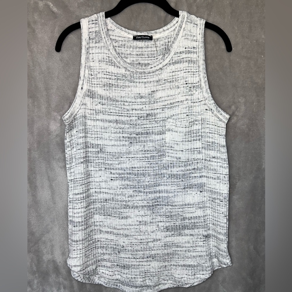 PINK CLOVER Kincade Pocket Knit Tank. Greyish/white. Size Large